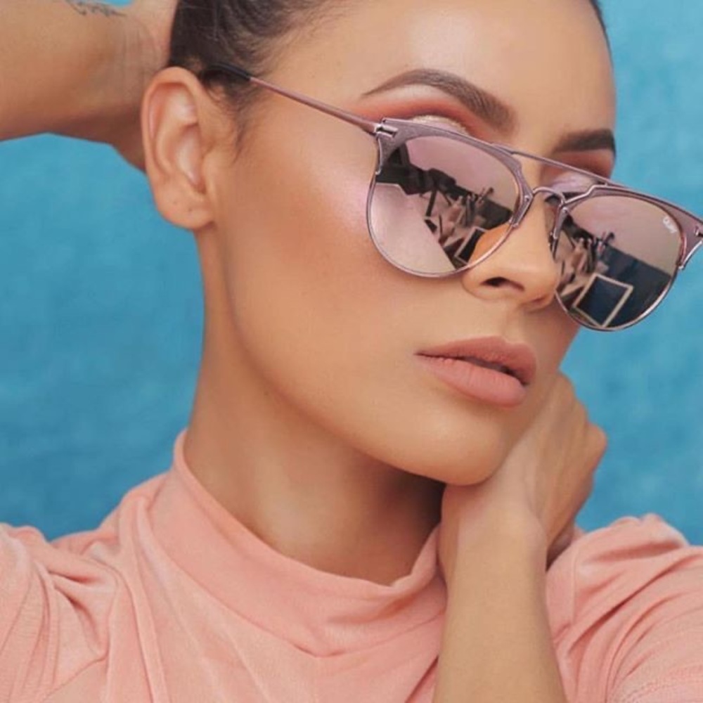 QUAY AUSTRALIA X CHRISSPY GEMINI ROSE PINK GOLD SUNGLASSES